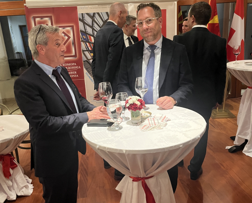 20251111_193654878_iOS